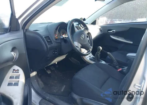 2010 Toyota Corolla S z USA, uszkodzony, nr VIN 2T1BU4EE2AC316189